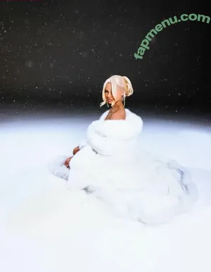 Alabama Barker / alabamaluellabarker nude photo #0363