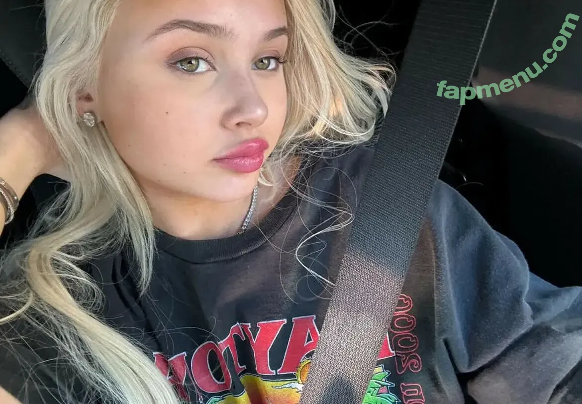 Alabama Barker nude photo #0042 (alabamaluellabarker)