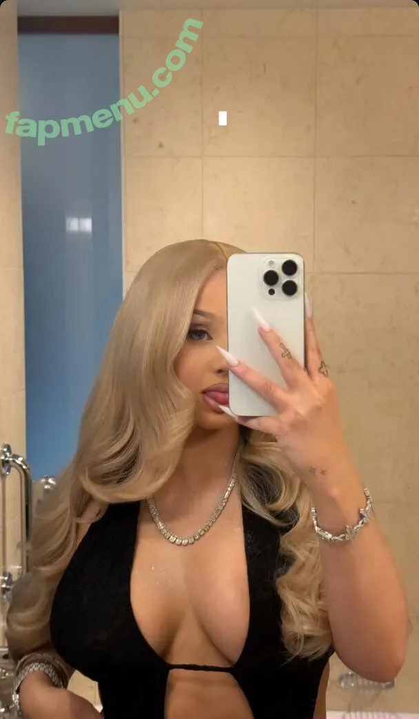 Alabama Barker nude photo #0137 (alabamaluellabarker)