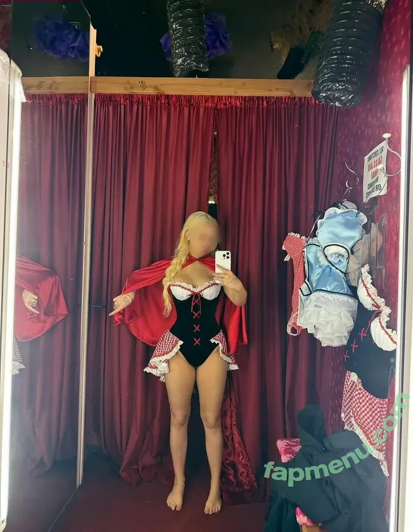 Alabama Barker nude photo #0358 (alabamaluellabarker)