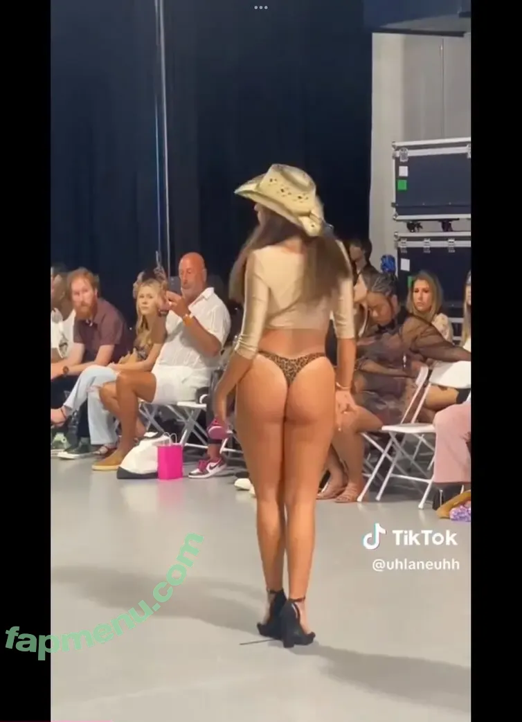 Alaina Villa nude photo #0002 (alainavilla23)