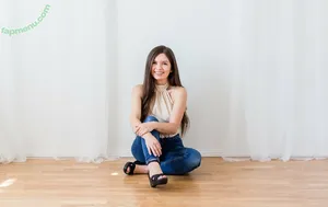 Alana ASMR / AlanaAsmr / asmrjanina nude photo #0021