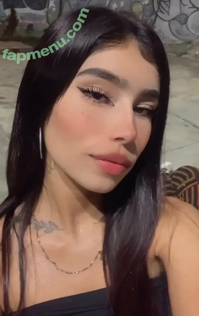 alanaqueeen nude photo #0001 (alanamcqueeen)