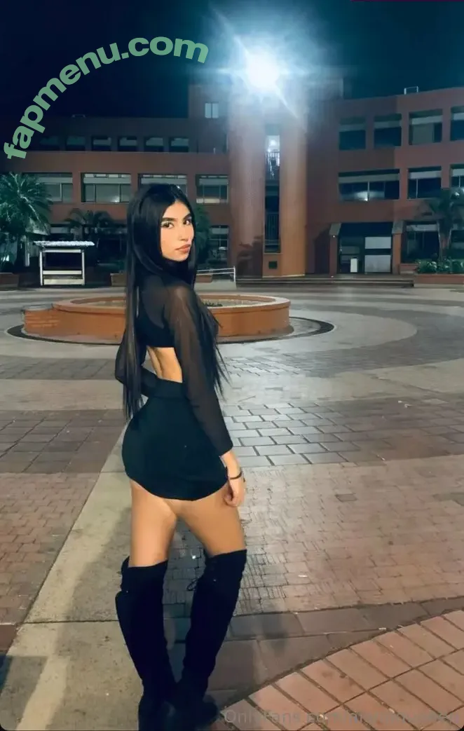 alanaqueeen nude photo #0007 (alanamcqueeen)