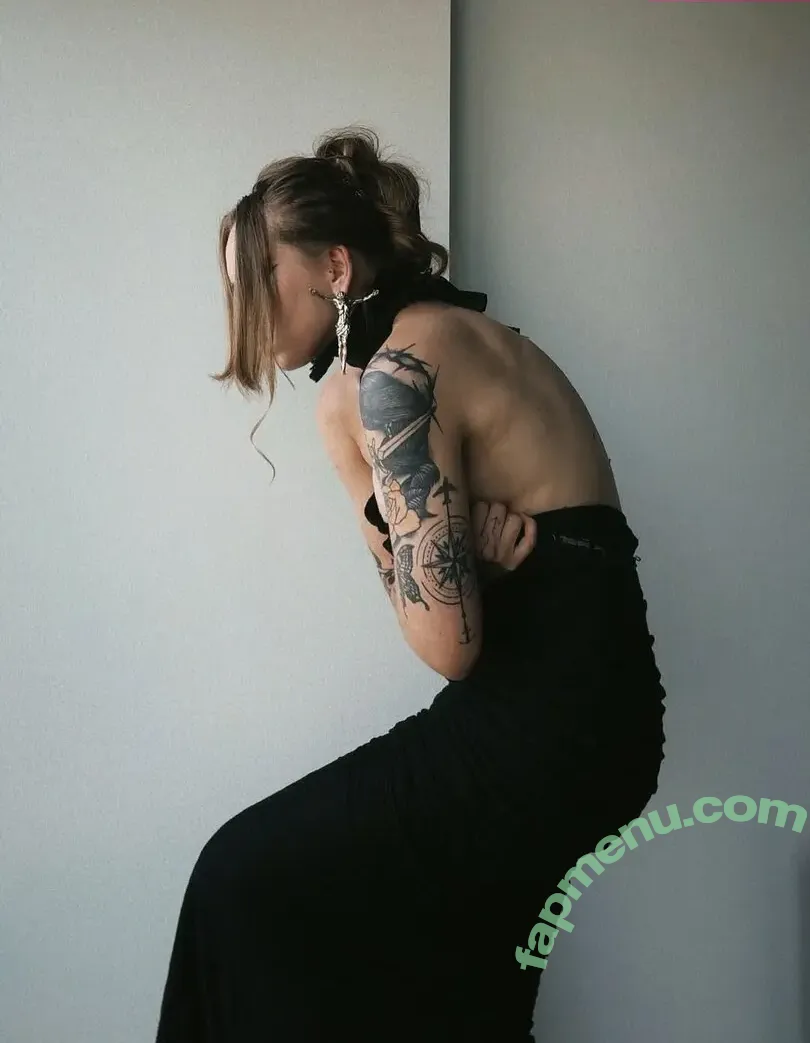 alanazombie nude photo #0047 (Zombie Girl / zombiemodel)