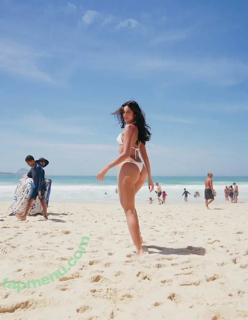 Alane Dias nude photo #0132 (alanediax)