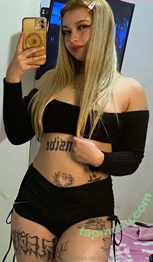 alaskaaowa / reel nude photo #0002