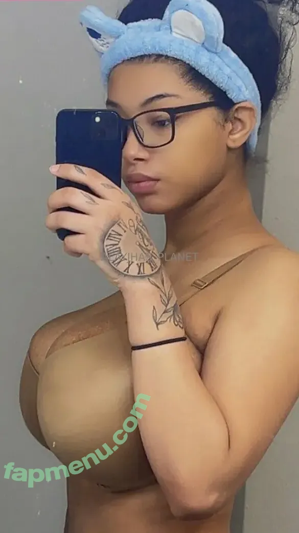 alayjhasworld nude photo #0032 (alayjhasworld)