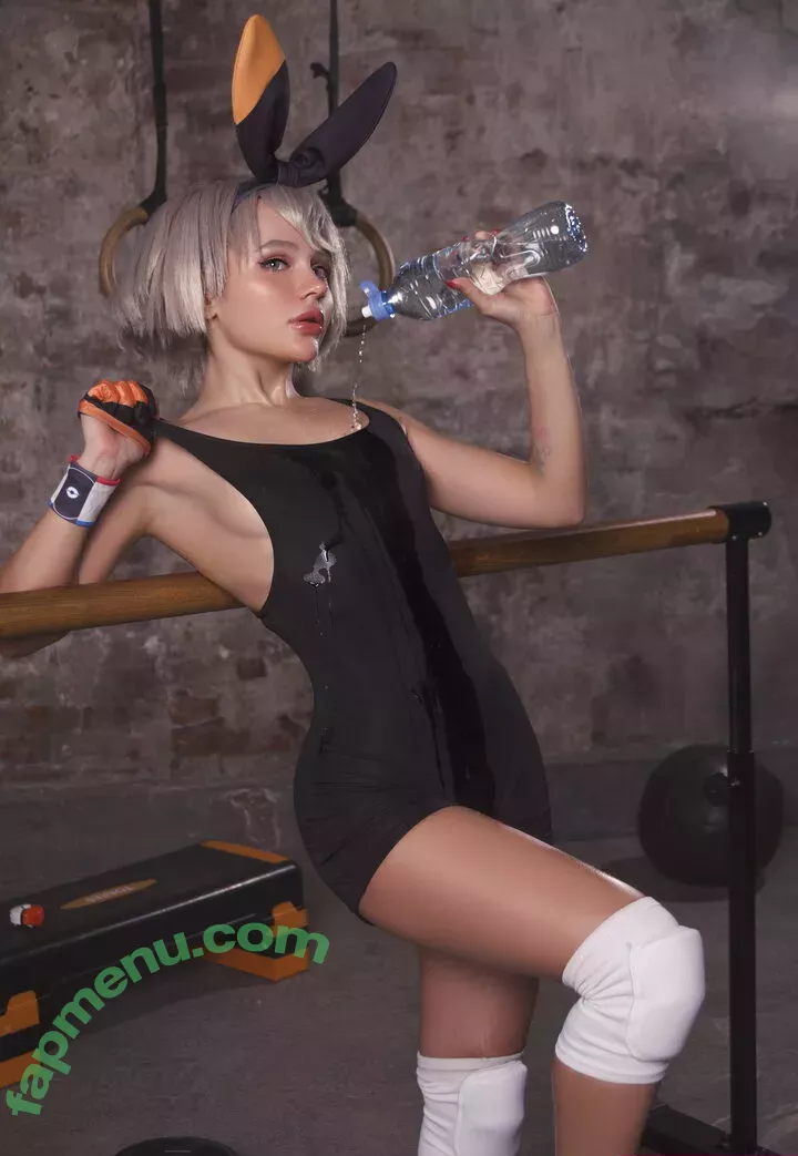 Alcololi nude photo #0504 (Alcoholy / alco__holy / alcoholycos)