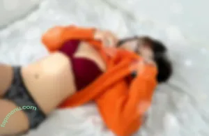 ale.zrm nude