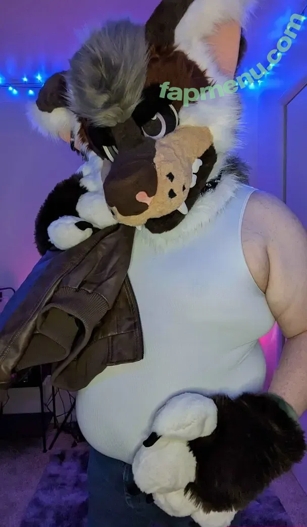 aleccoyote nude photo #0003 (alec_coyote)