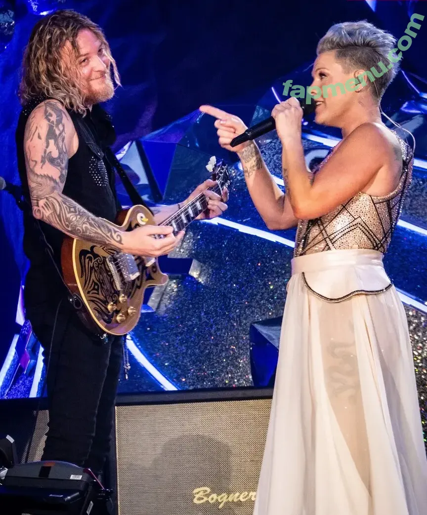 Alecia Beth Moore nude photo #0059 (Pink / The Singer)