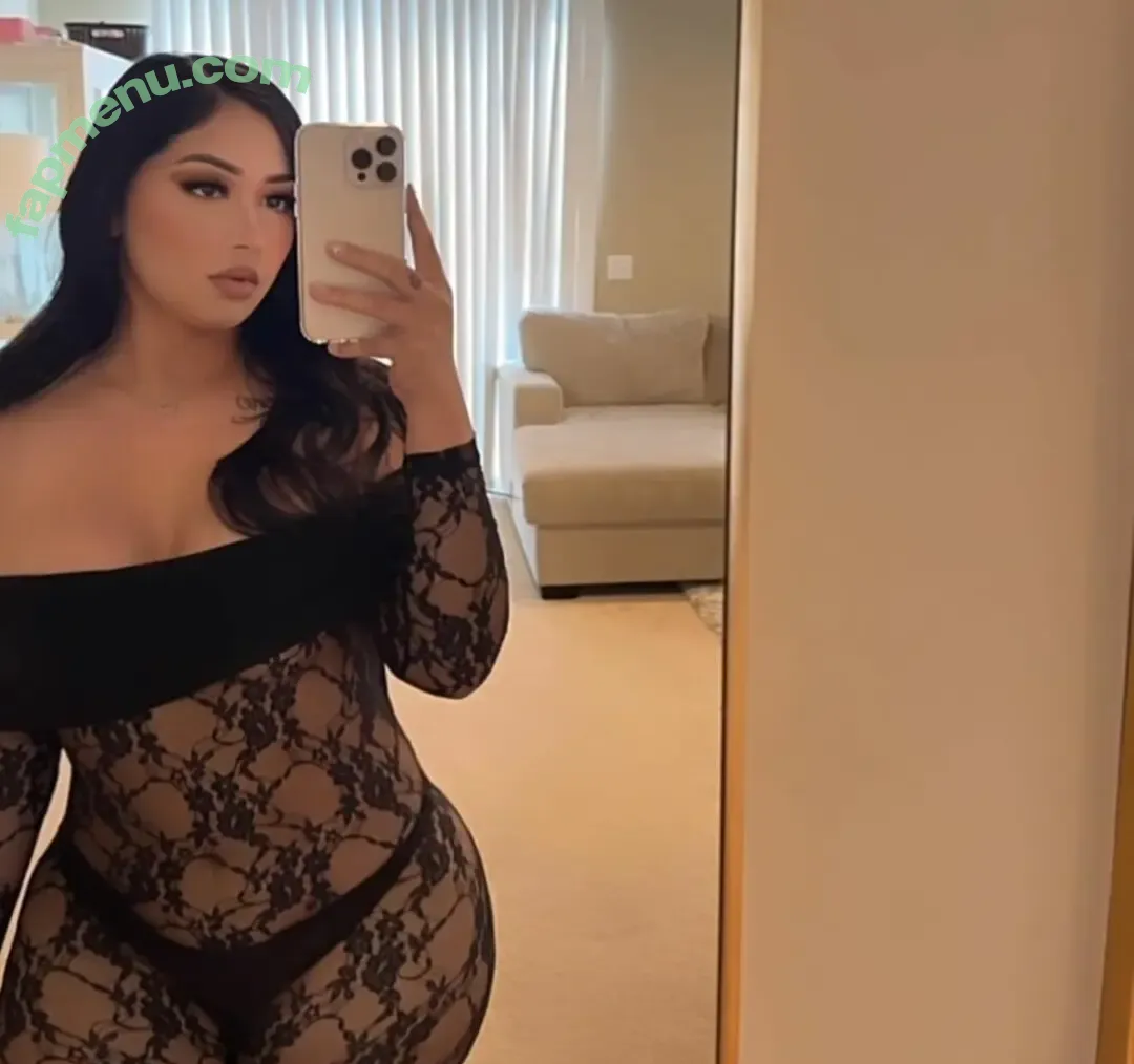 aleeerives nude photo #0013 (alee.erives)