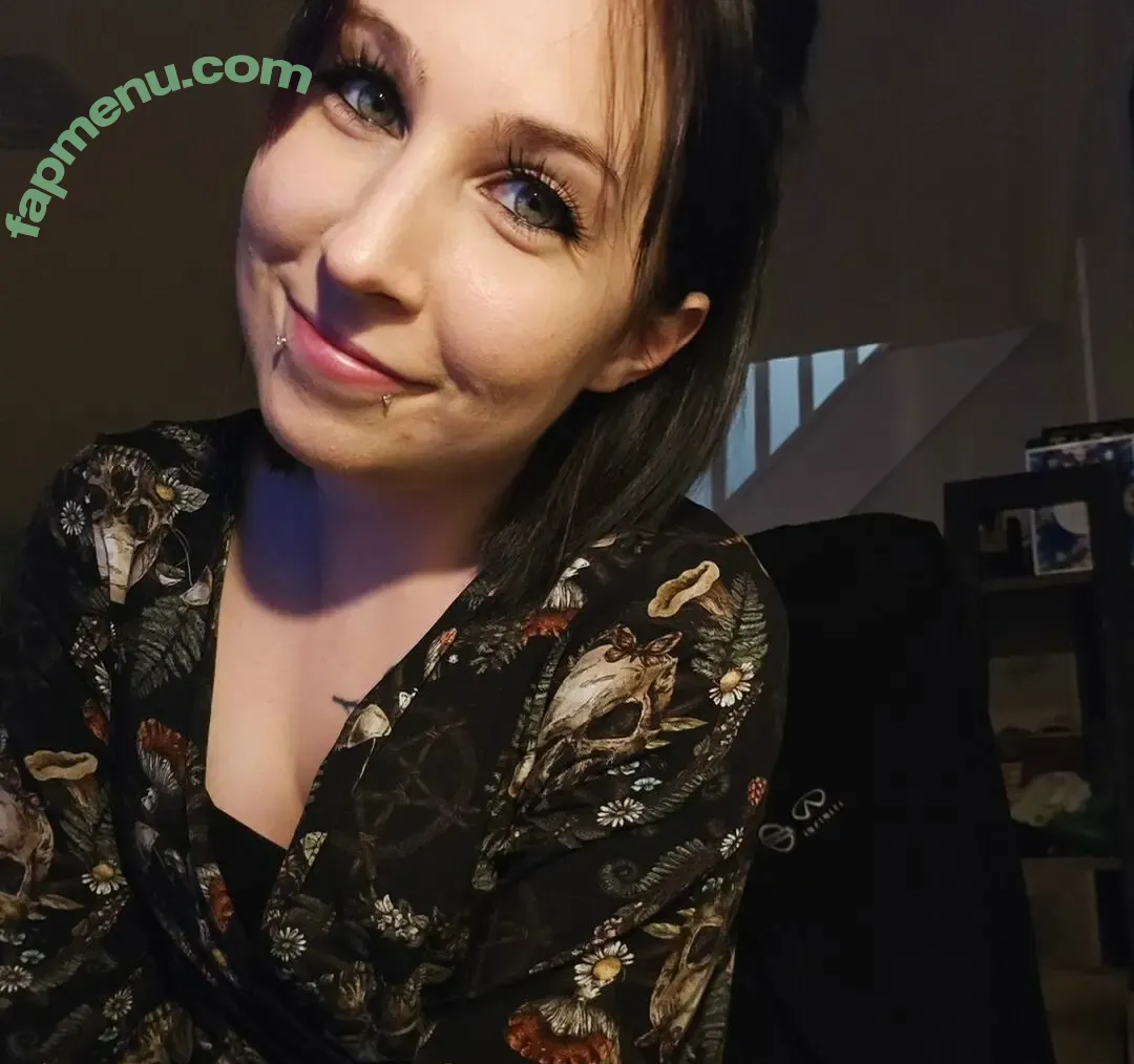 Aleena Laced nude photo #0002 (Aleenaxlaced)