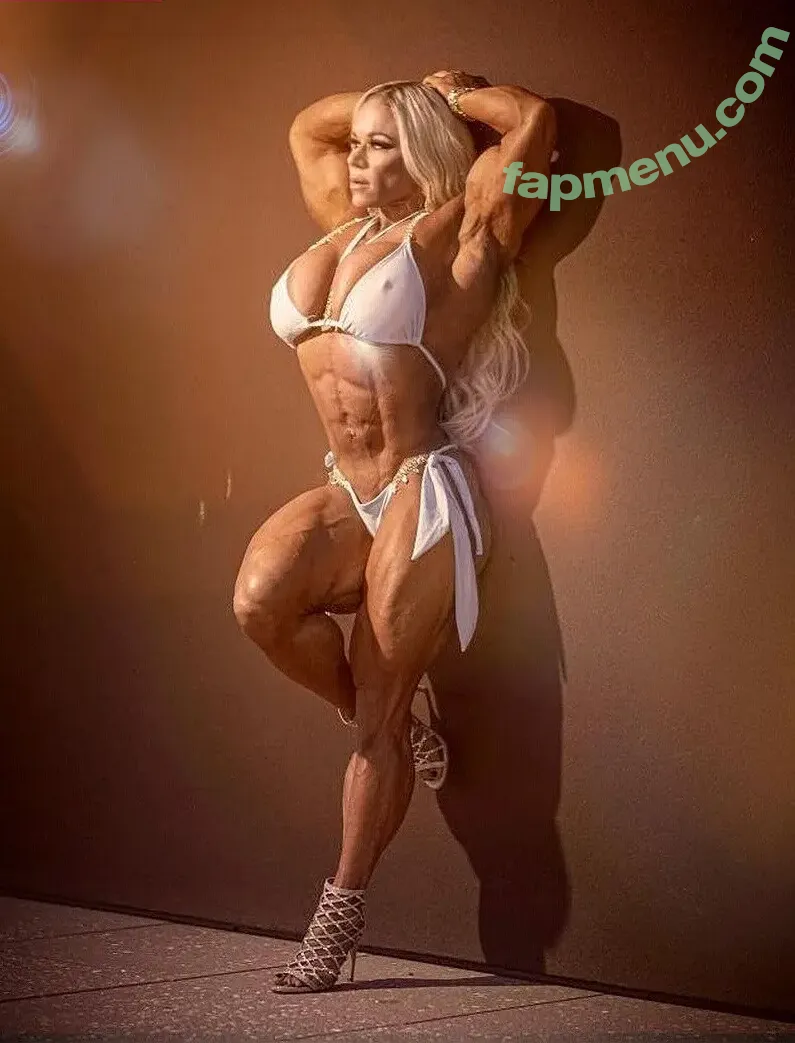 Aleesha Young nude photo #0023 (aleeshayoung)