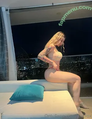  nude photo #0009