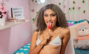 alejamarquezz / alejitamarquez__ nude photo #0001