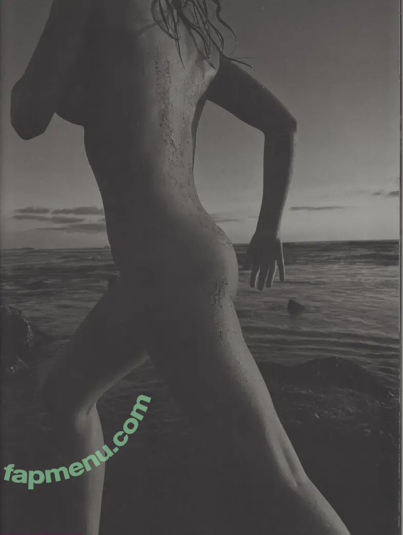 Alejandra Guilmant nude photo #1242 (AleGuilmantFan / aleguilmant)