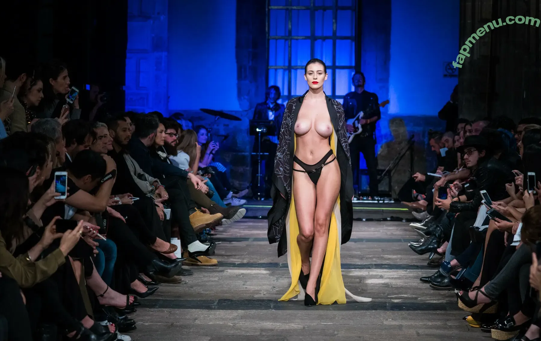 Alejandra Guilmant nude photo #1255 (AleGuilmantFan / aleguilmant)