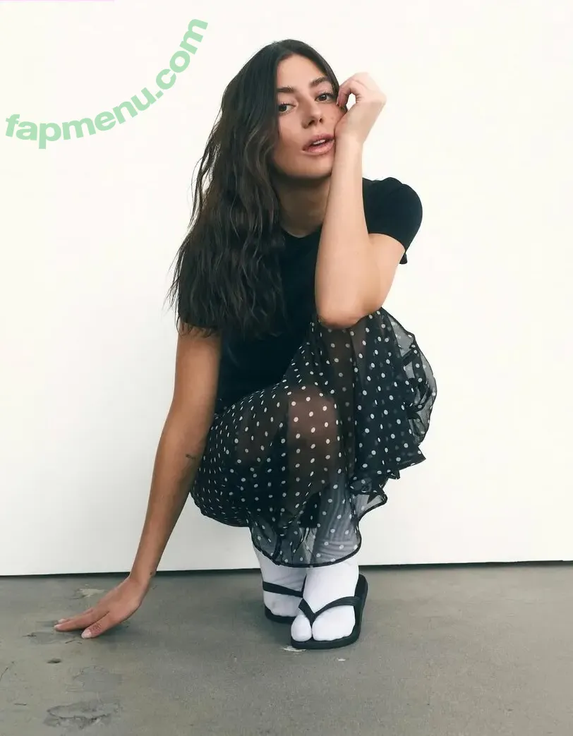 Alejandra Guilmant nude photo #1382 (AleGuilmantFan / aleguilmant / alejandra.guilmant)