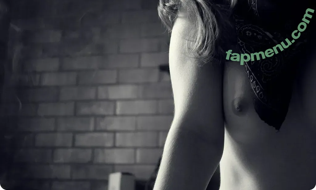 alejandramejia nude photo #0002 (alejandramejia)