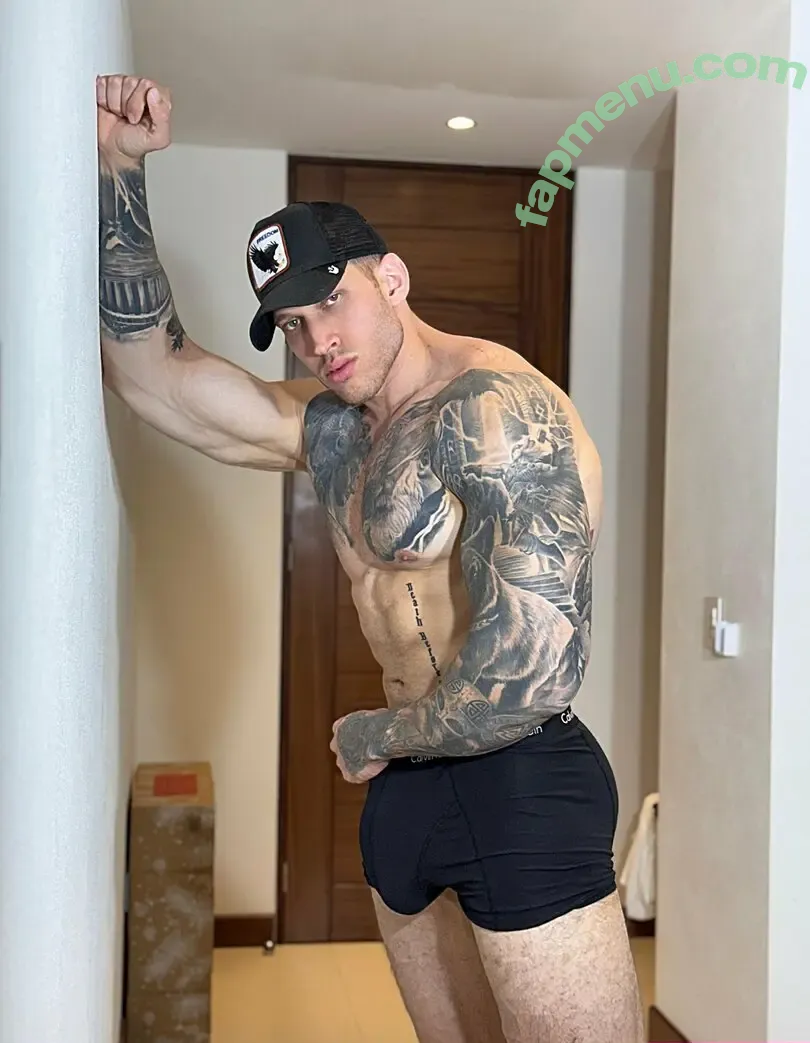alejandrobelmont nude photo #0096 (alejandro_belmont_)