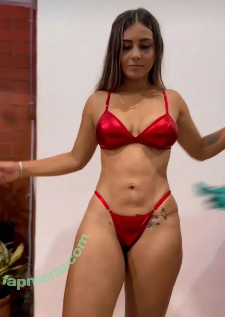Alejita Rios nude photo #0002 (aalejitarioss / alejitarios27)