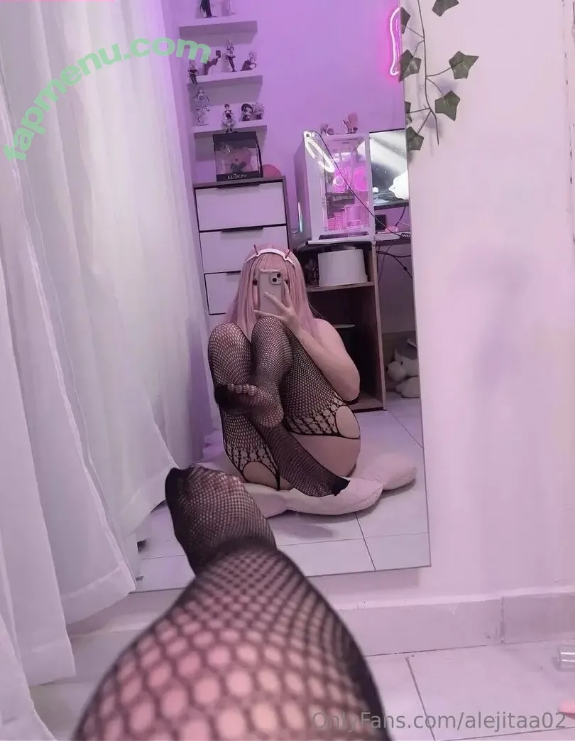 alejitaa02 nude photo #0007 (alejitaaa_)