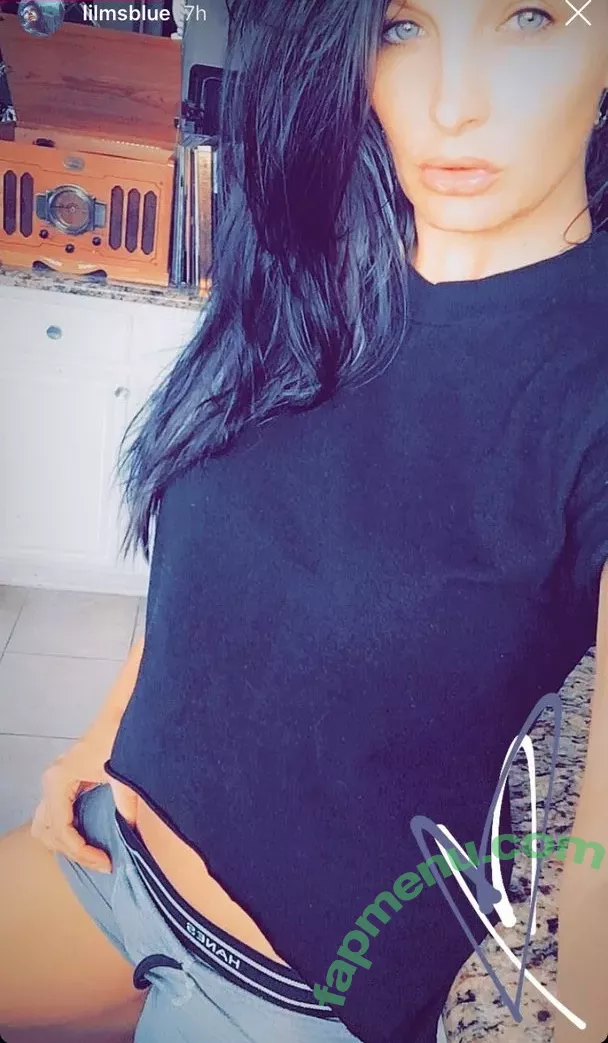 Alektra Blue nude photo #0001 (alektrablue / llilmsblue)