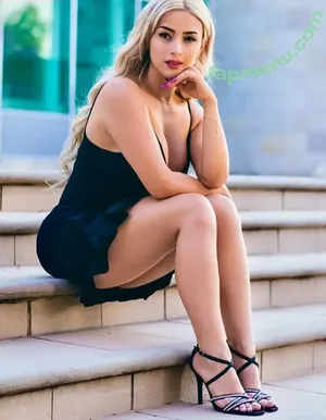  nude photo #0004