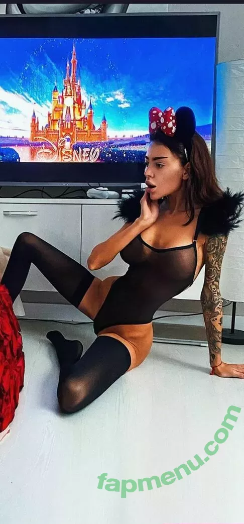 Alena Omovich nude photo #0089 (Alenaomovich / alena_omovych)