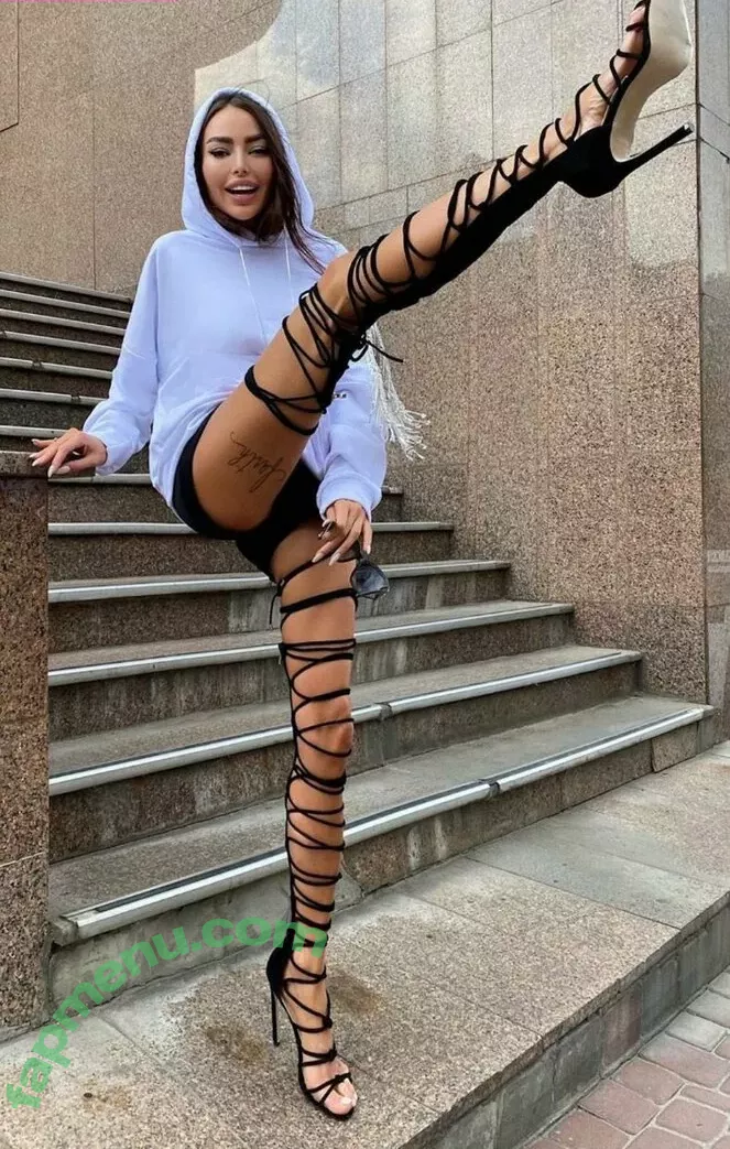 Alena Omovich nude photo #0134 (Alenaomovich / alena_omovych)