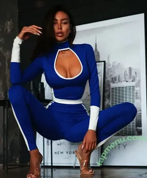 Alena Omovych / alena_omovych nude photo #0734