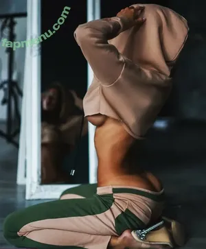 Alena Omovych / alena_omovych nude photo #0736