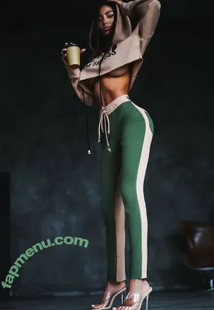 Alena Omovych / alena_omovych nude photo #0738