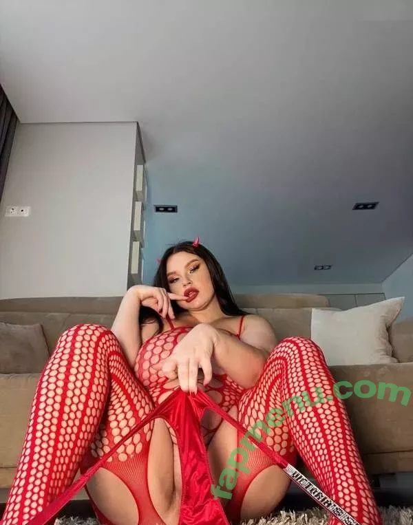 Alena Ostanova nude photo #2337 (Alenaost / ostanovaalena / that_same_alena)