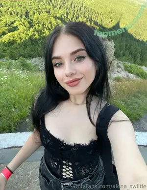  nude photo #0002