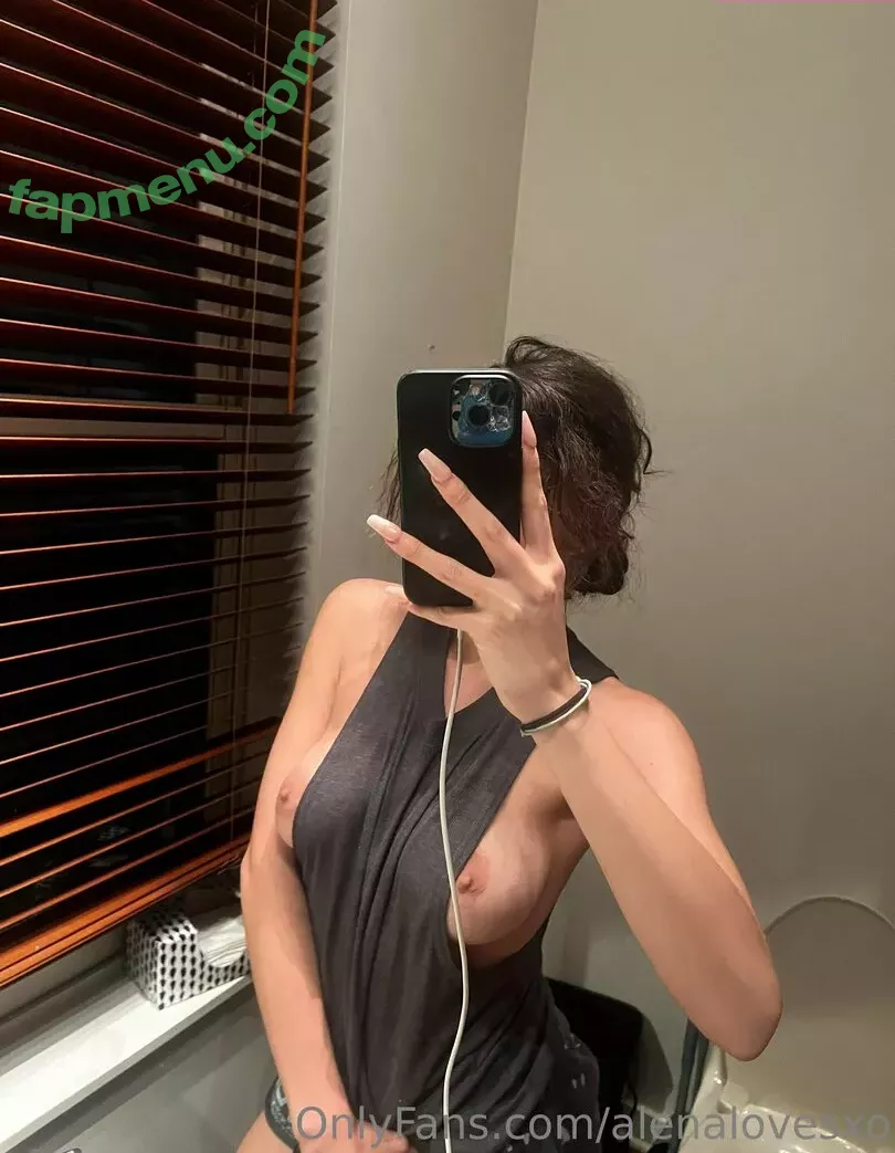 alenalovesxo nude photo #0218 (0xAlena / alenaaa_xoxo)