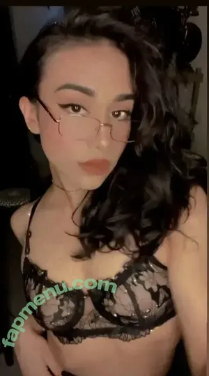 Alesanez nude photo #0029