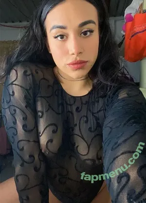 Alesanez nude photo #0046