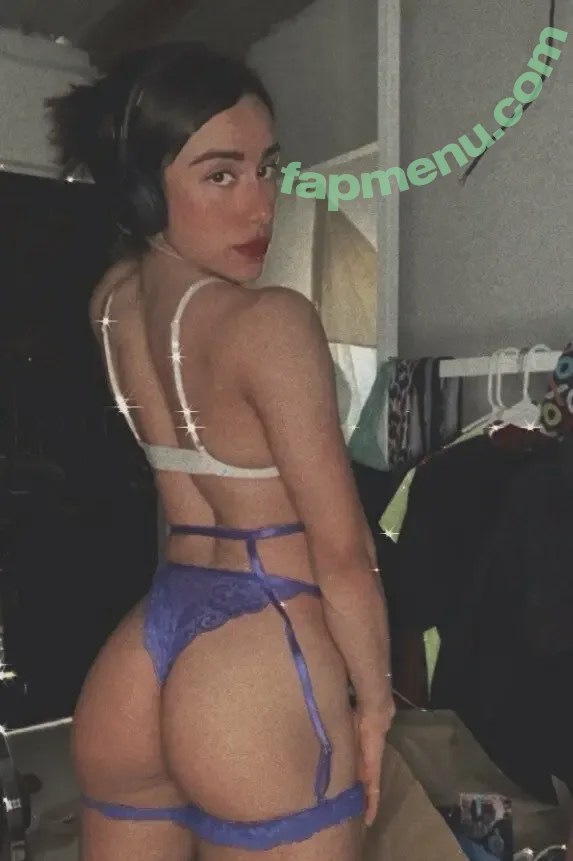 Alesanez nude photo #0048 (Alesanez)