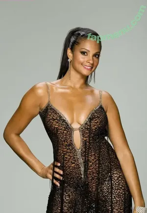 Alesha Dixon / aleshaofficial nude photo #0137