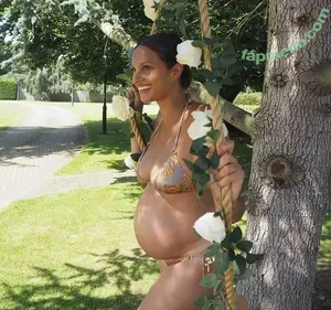 Alesha Dixon / aleshaofficial nude photo #0141