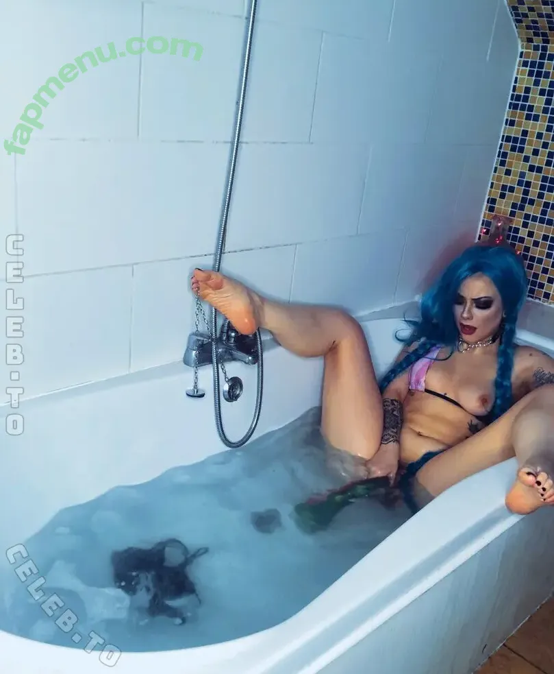 Alessa Savage nude photo #0072 (alessa_savage / alessasavage / social.fabrication)