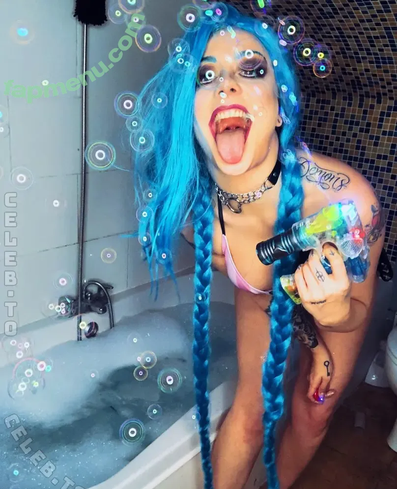 Alessa Savage nude photo #0079 (alessa_savage / alessasavage / social.fabrication)