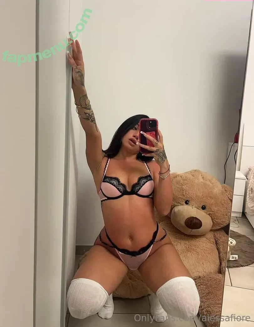 alessafiore nude photo #0006 (alessafiore18)
