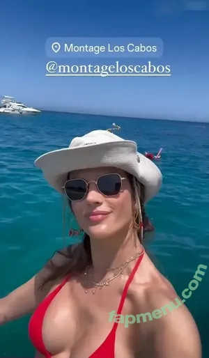 Alessandra Ambrosio / aleambrosio / alelovesanja / alessandraambrosio nude photo #3921