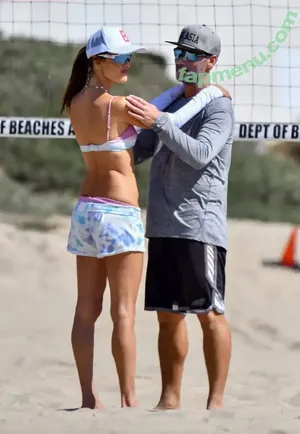 Alessandra Ambrosio / aleambrosio / alelovesanja / alessandraambrosio nude photo #3968