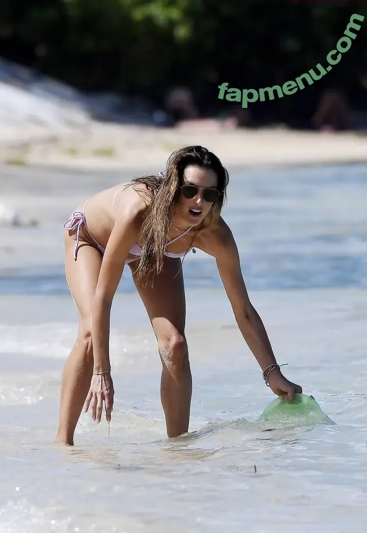 Alessandra Ambrosio nude photo #3753 (alelovesanja / alessandraambrosio)