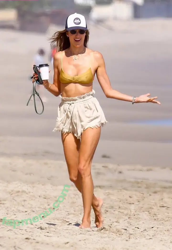 Alessandra Ambrosio nude photo #3758 (alelovesanja / alessandraambrosio)